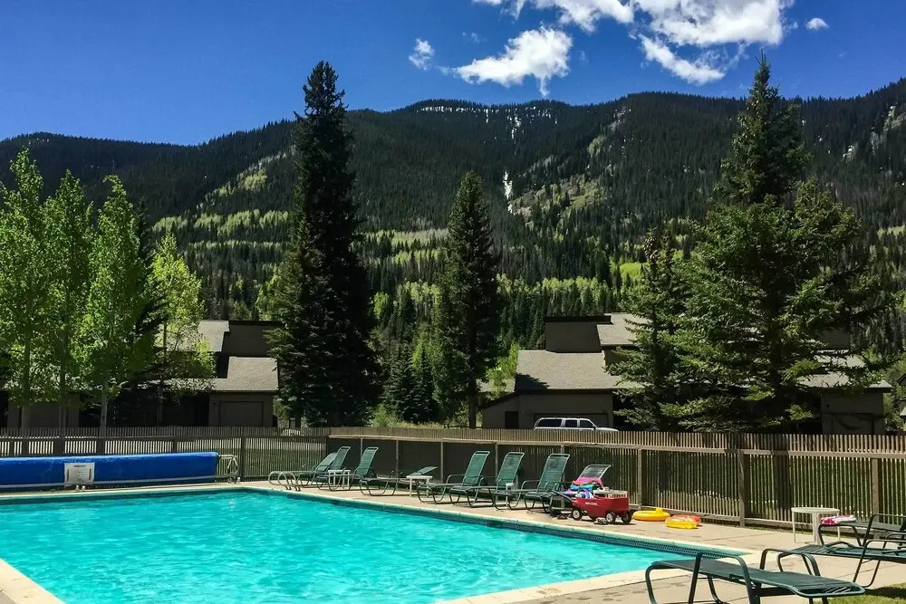 Cozy East Vail Condo ~ 6 Mi to Vail Village