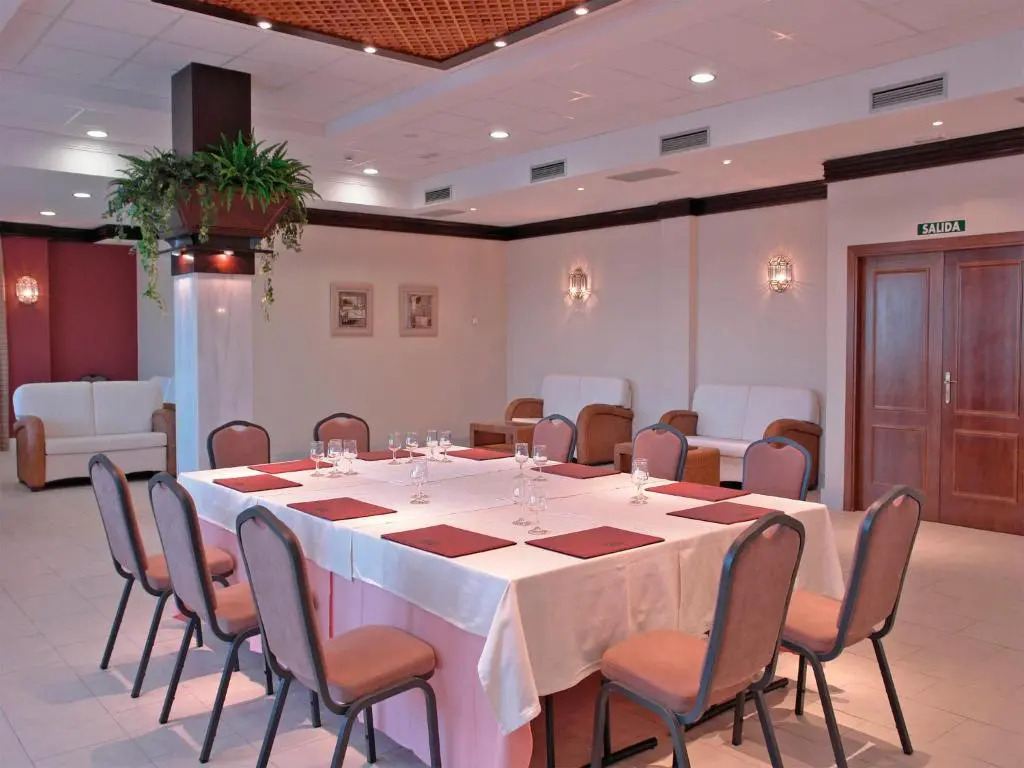 Ohtels Cabogata