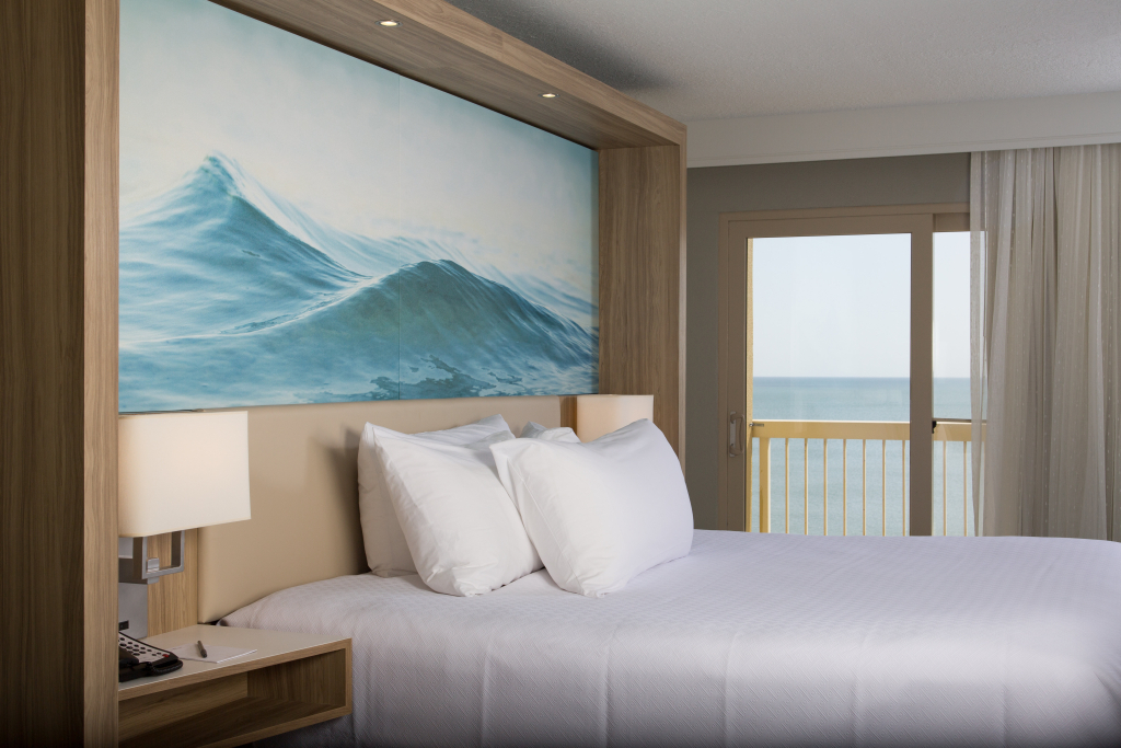 Crowne Plaza Melbourne-Oceanfront by IHG
