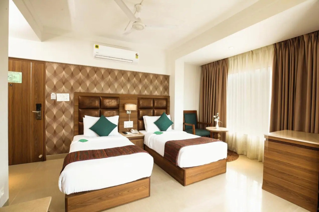 Click Hotel Nashik