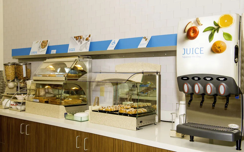 Holiday Inn Express Hotel & Suites St. Petersburg North (I-275)