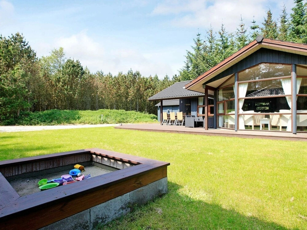 Peaceful Holiday Home in Ålbæk Near Sea