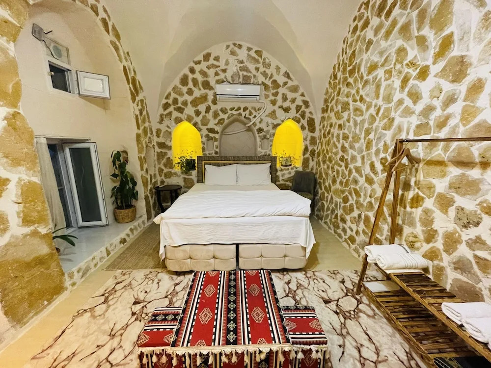 Demirhan Otel