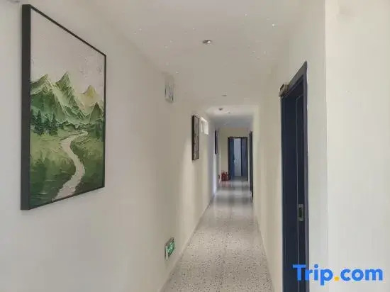 Xia Shuyuan Homestay (Yining Airport Liuxing Street Scenic Area)