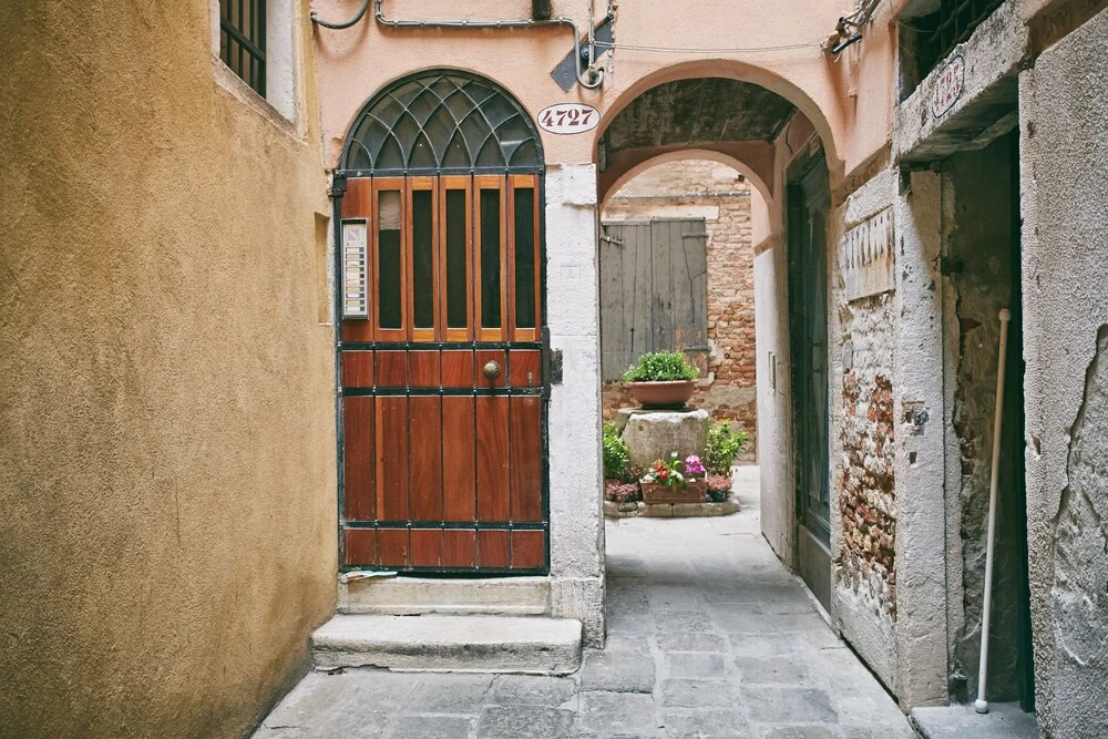 San Luca Flats
