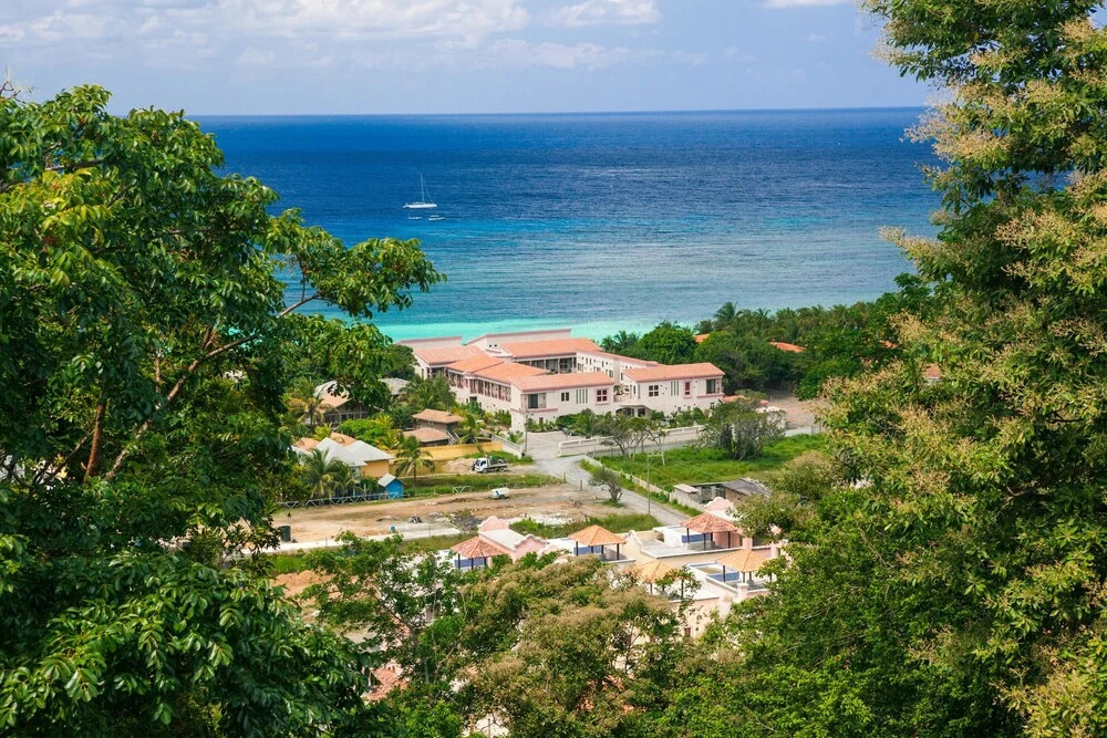 Incredible Ocean Views From Both Sides Of This Hill Top Home
