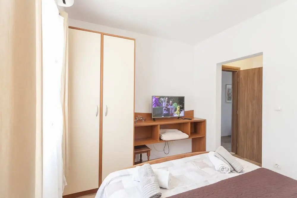 House Arija