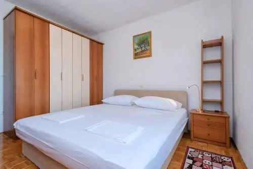 MI Apartment