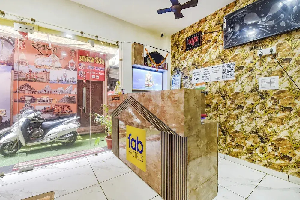Fabexpress Anandam Palace Guest House