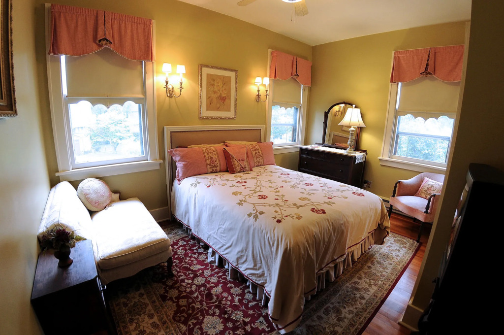 The Oliver Inn