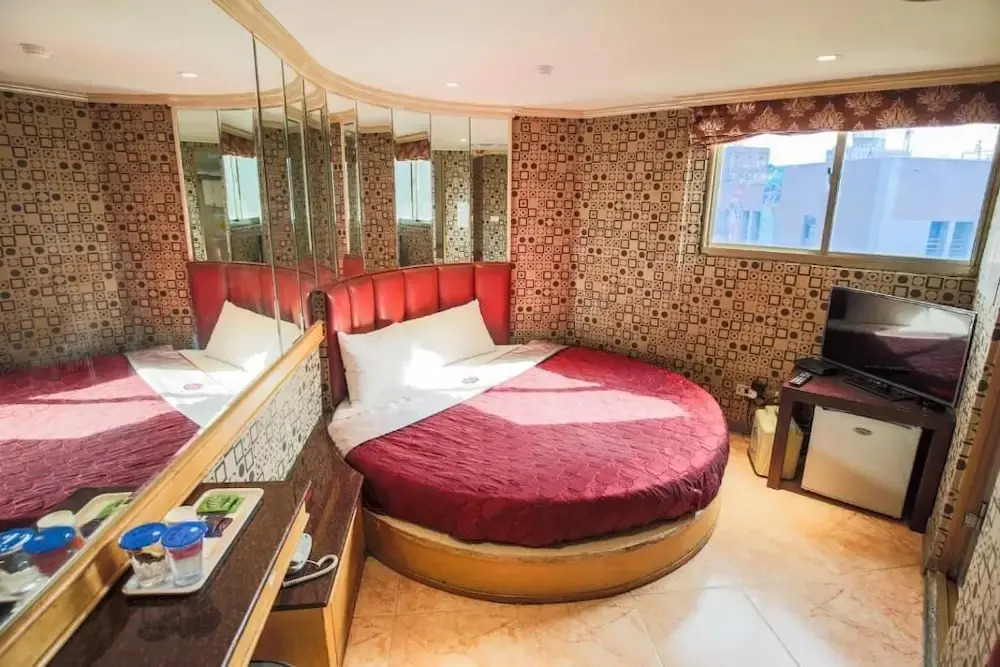 Pai Yueh Hotel
