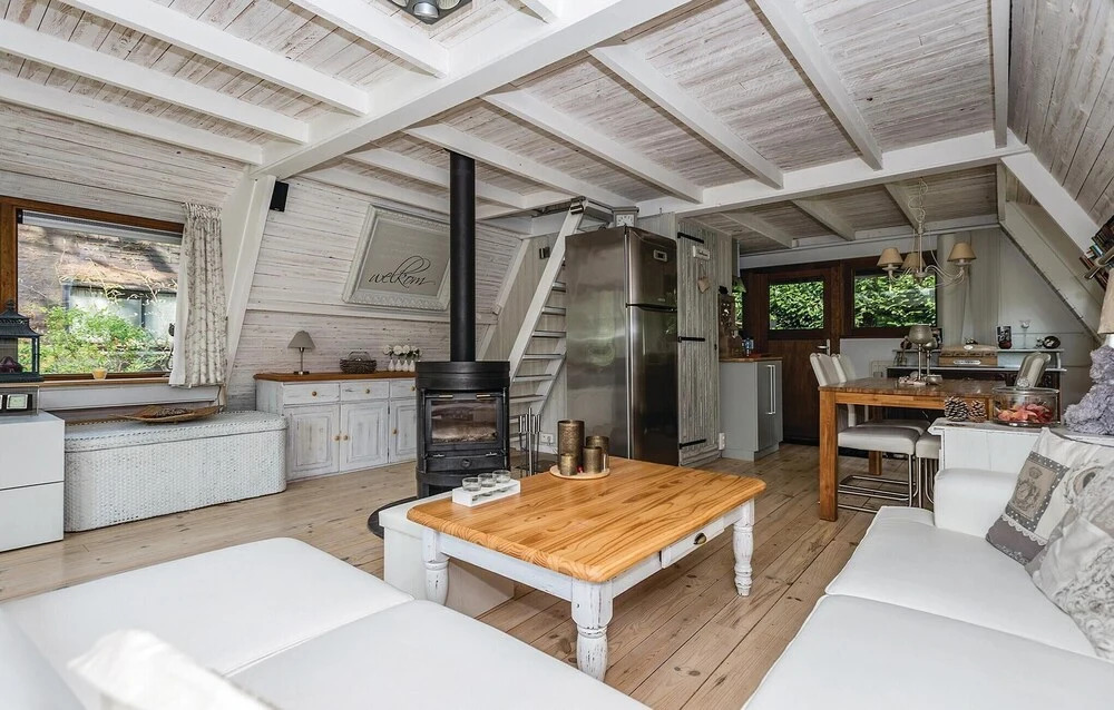 Awesome Home In Rekem-Lanaken With Wifi