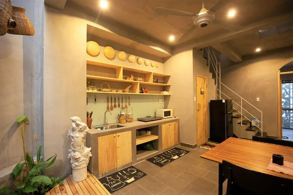 Soc House 1