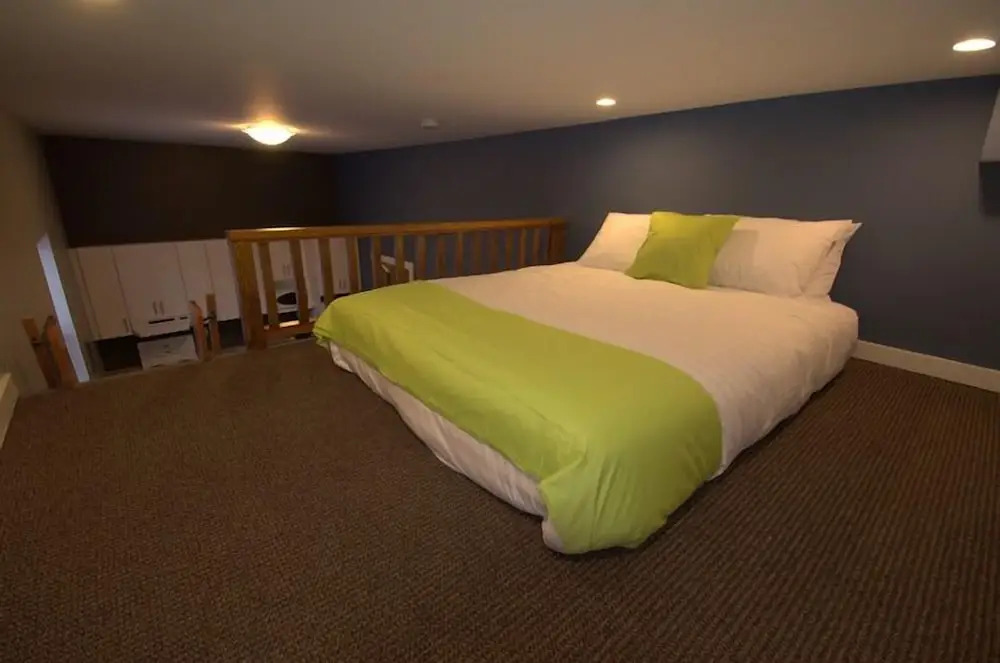 First Avenue Executive Suites