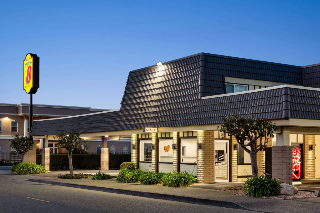 Super 8 by Wyndham Eureka
