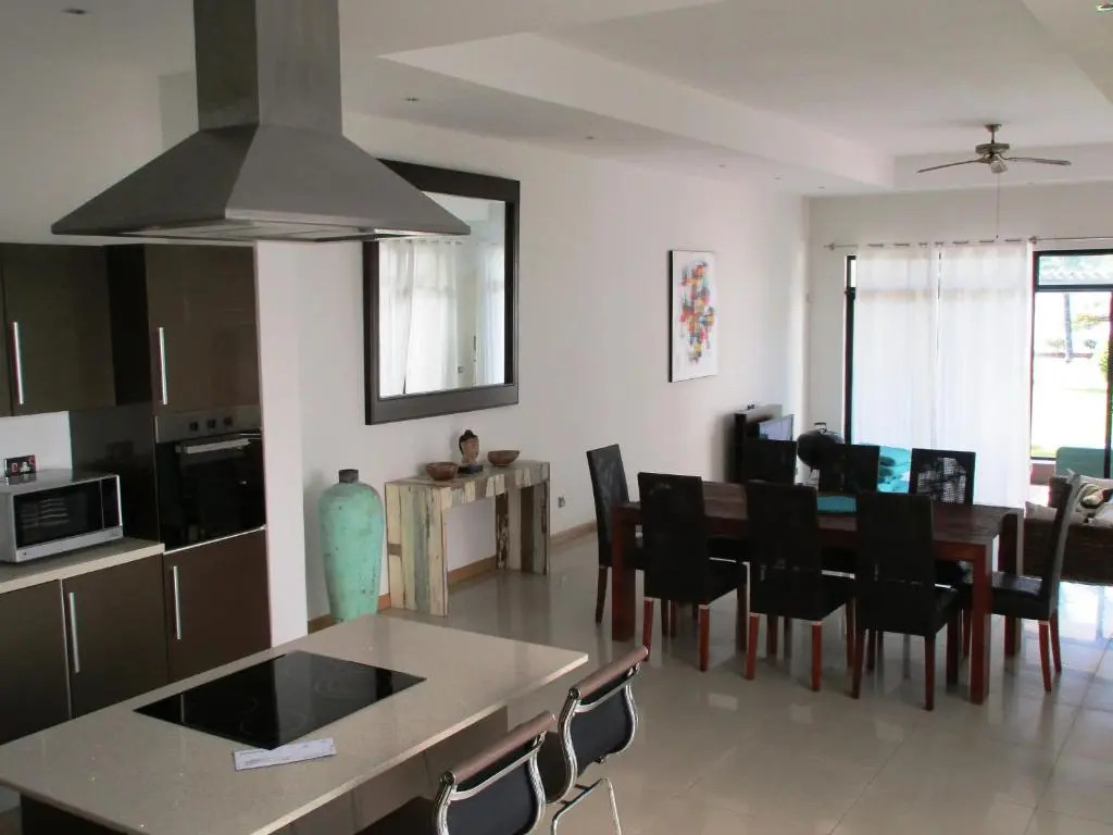 The Bay Villa 4
