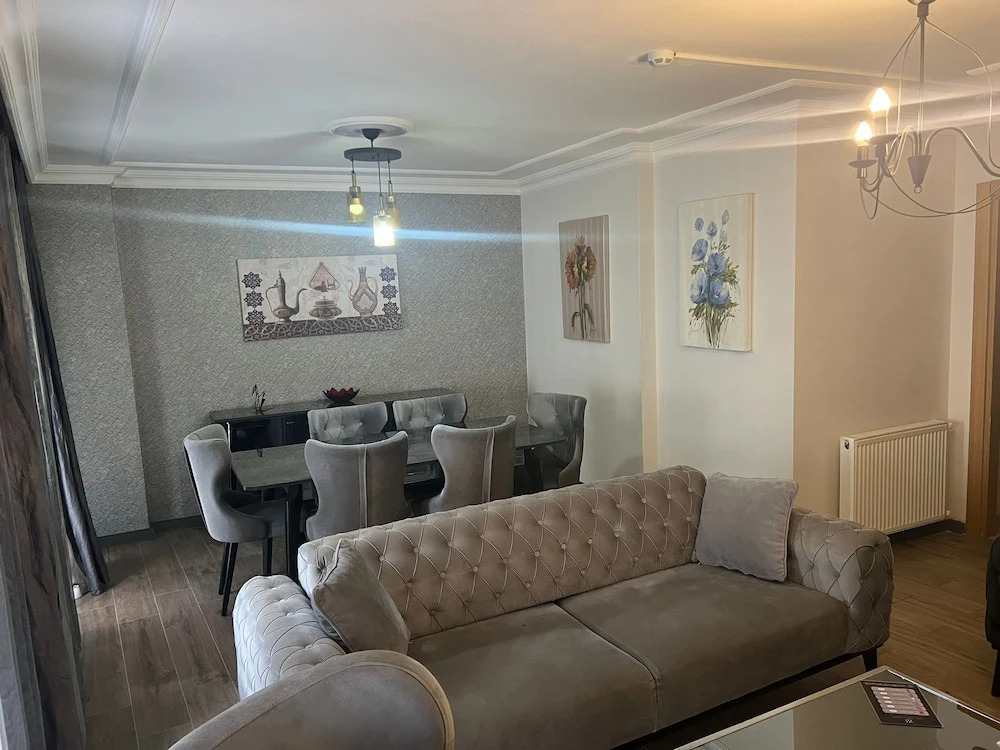 Solo Suites Hotel