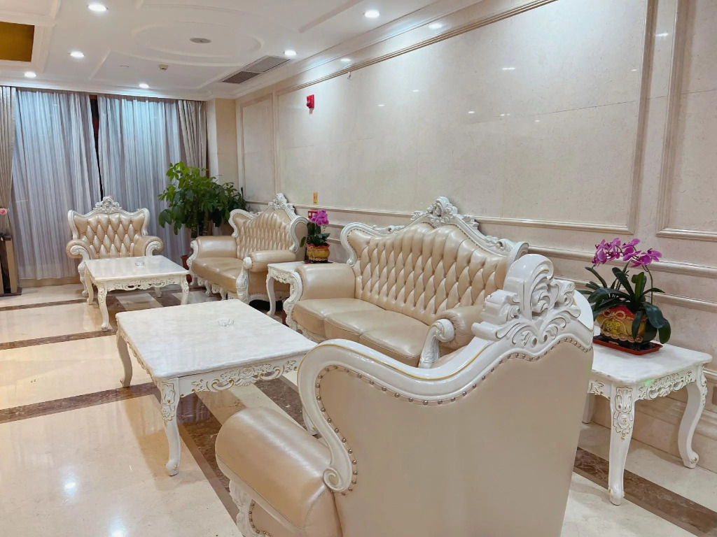 Vienna Hotel (Huidong Jilong)