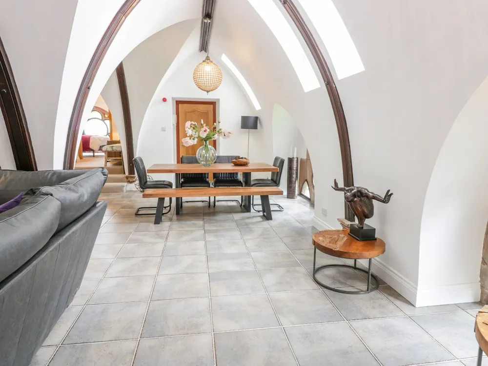 Penthouse St. Mary's Church