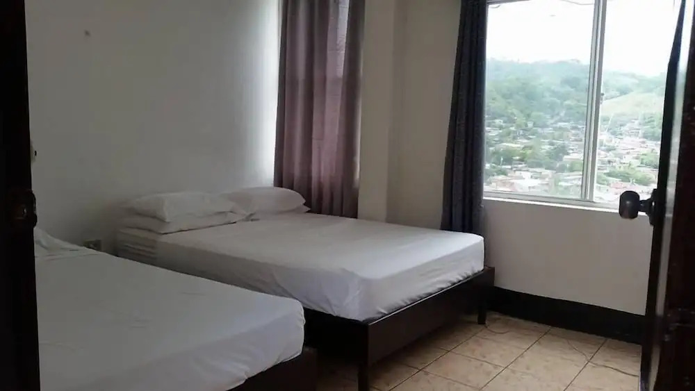 Hotel Sobalvarro