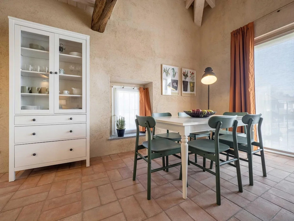 Green Lodge - Apartment 5 - 1 BR 1 Bath