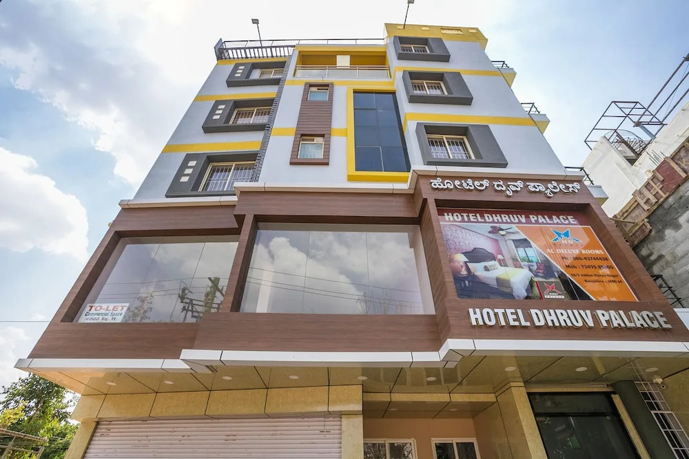 Oyo 37397 Hotel Dhruv Palace