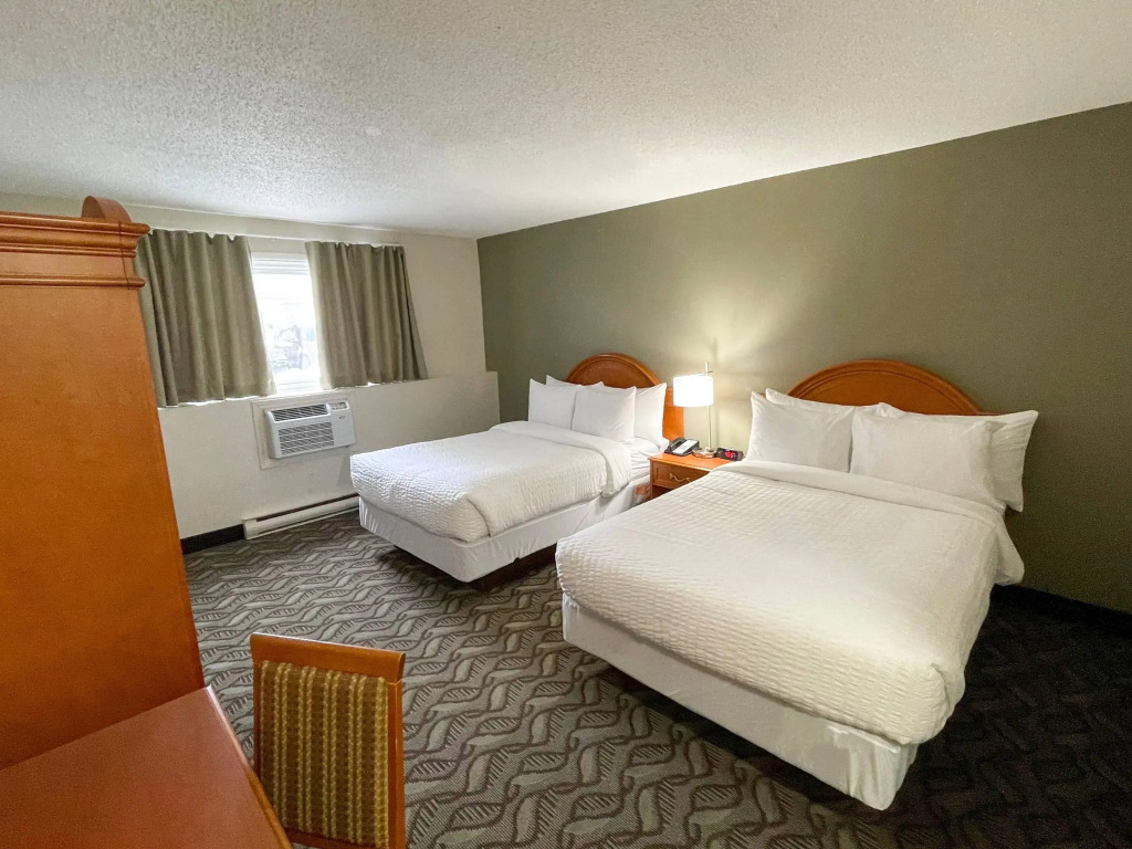 Cardinal Inn