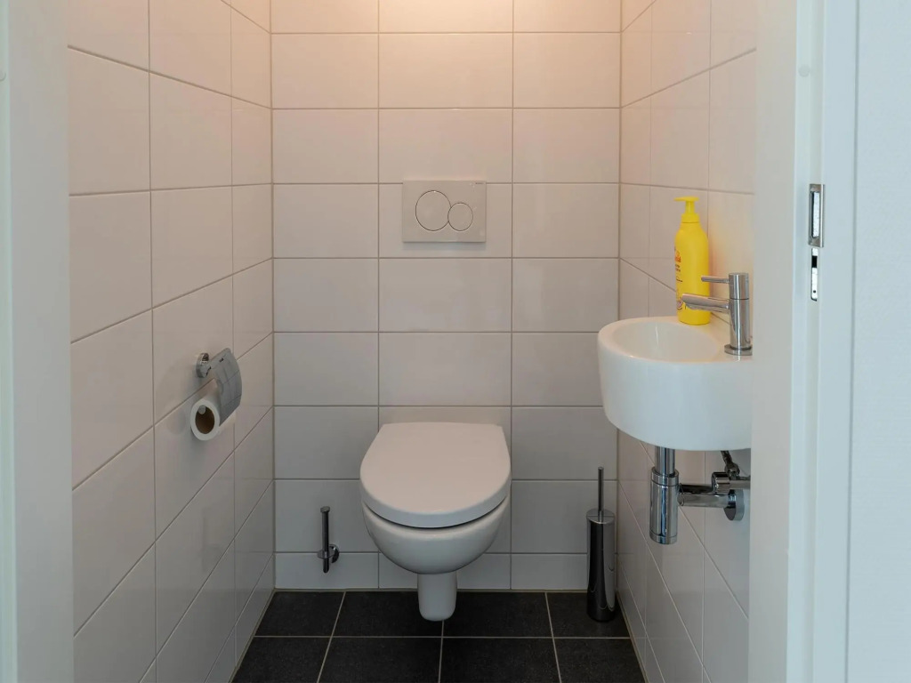 Fine holiday home 300 m from the Oosterschelde estuary