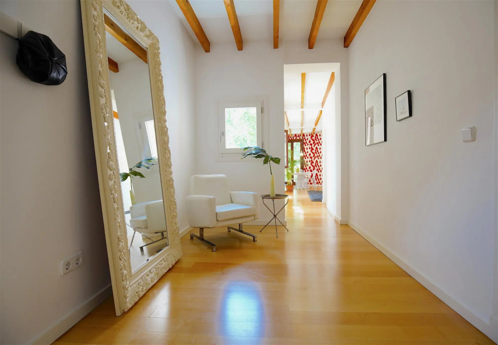Montmari TI - Spacious and bright apartment