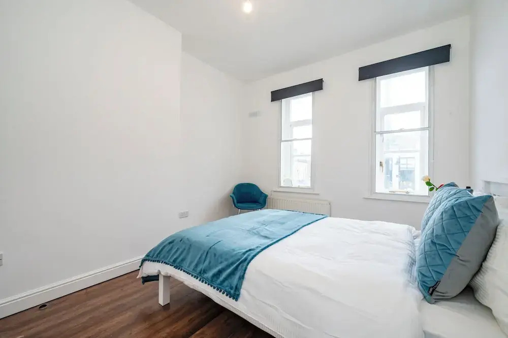 Beautiful Flat Near the Center 11 min