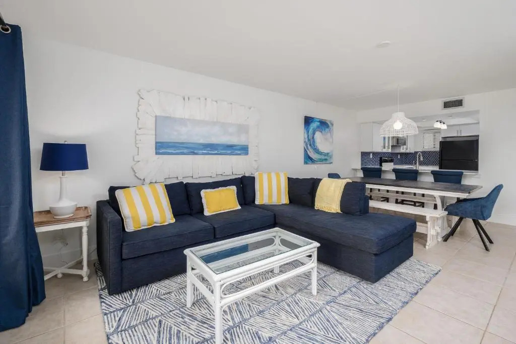 Ocean Village Club O35