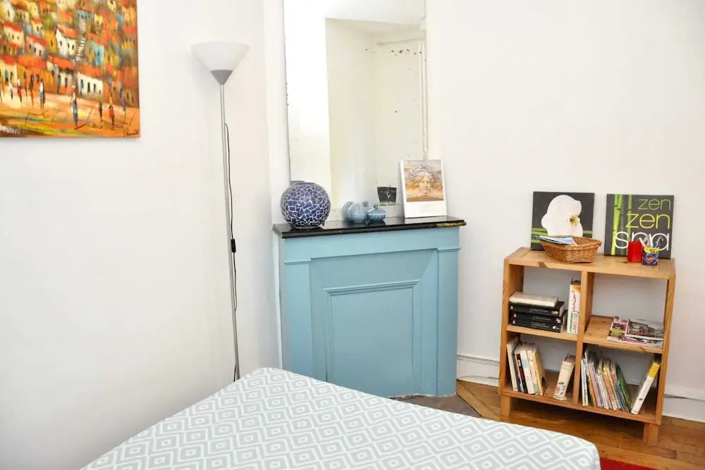 Bright Studio Near Paris