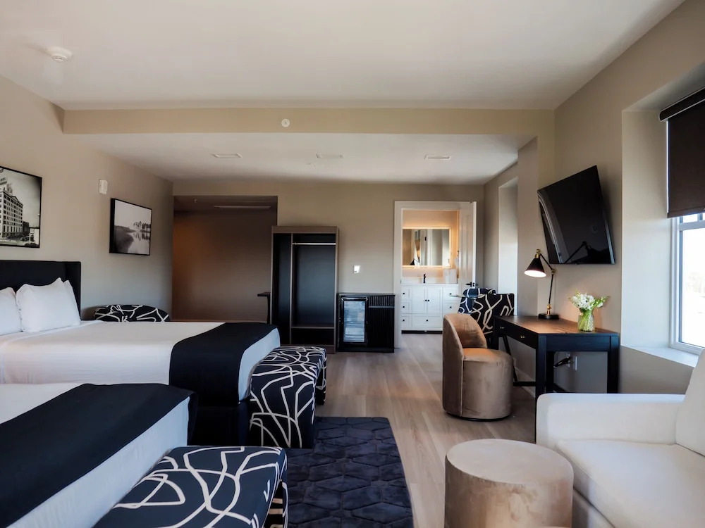 The Markham Hotel