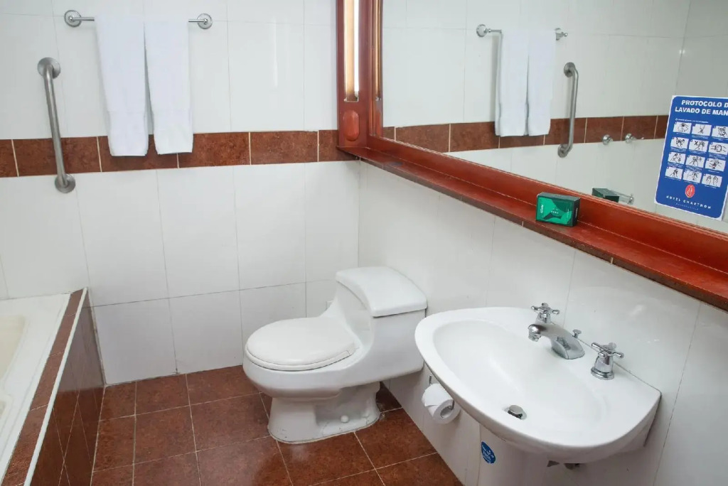 Hotel Charthon