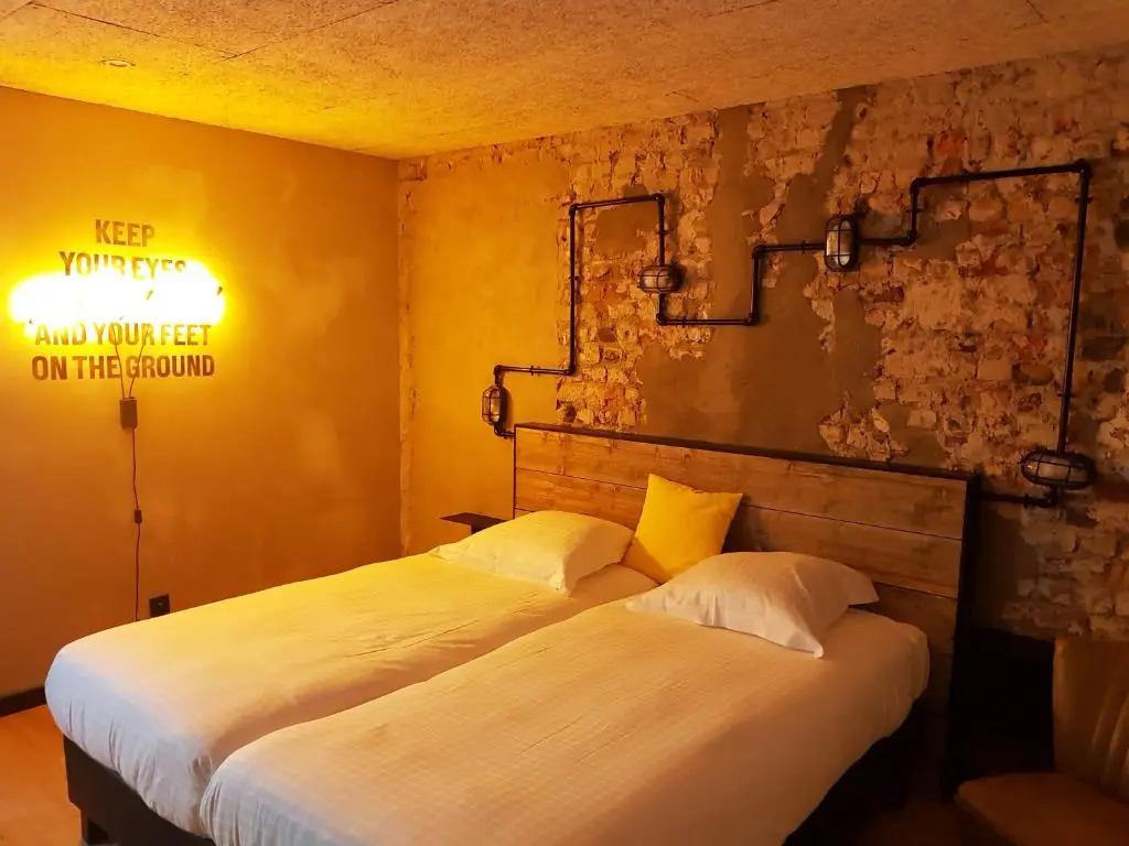 Upstairs Hotel