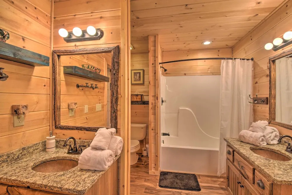 Dreamy Ellijay Resort Cabin w/ Game Room & Decks!