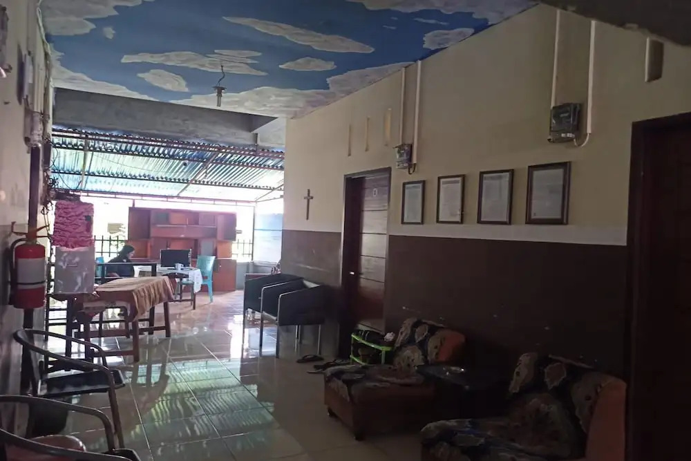 Hotel O Pondok Baruga 777 Near Sarewo Musik Studio Kendari