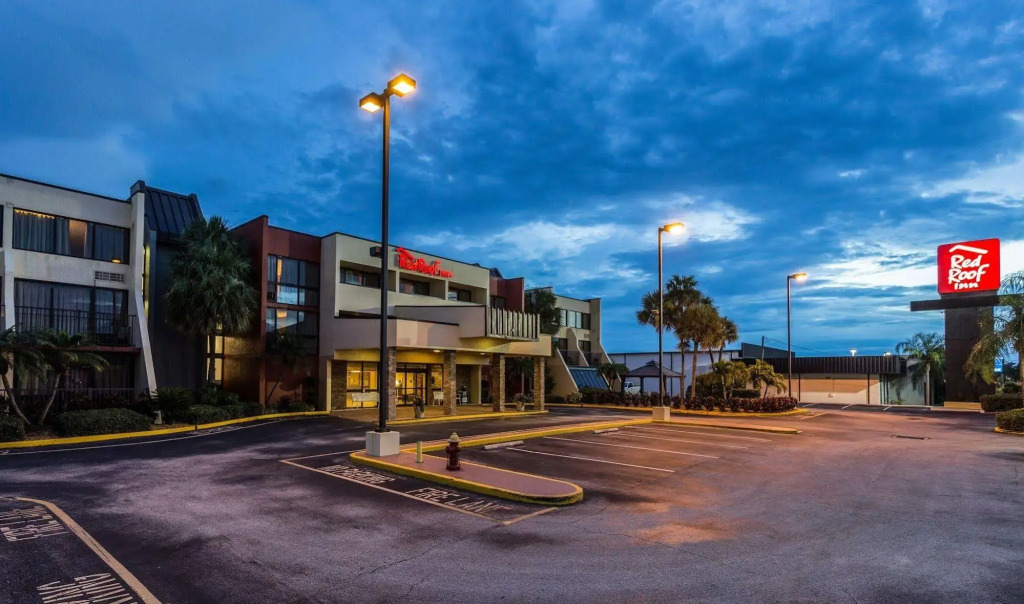 Tropical Palms Hotel
