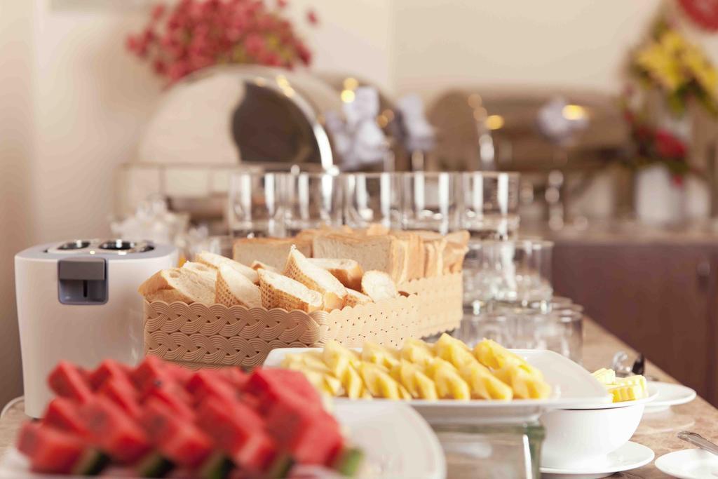 TTC Hotel Deluxe Tan Binh