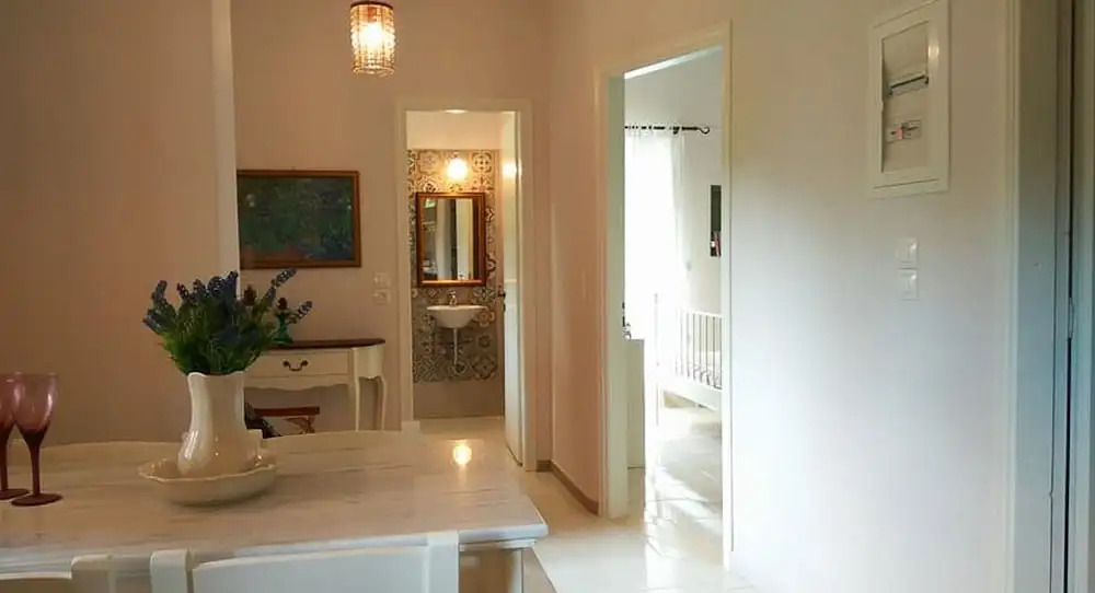 Maria's Studios & Apartments