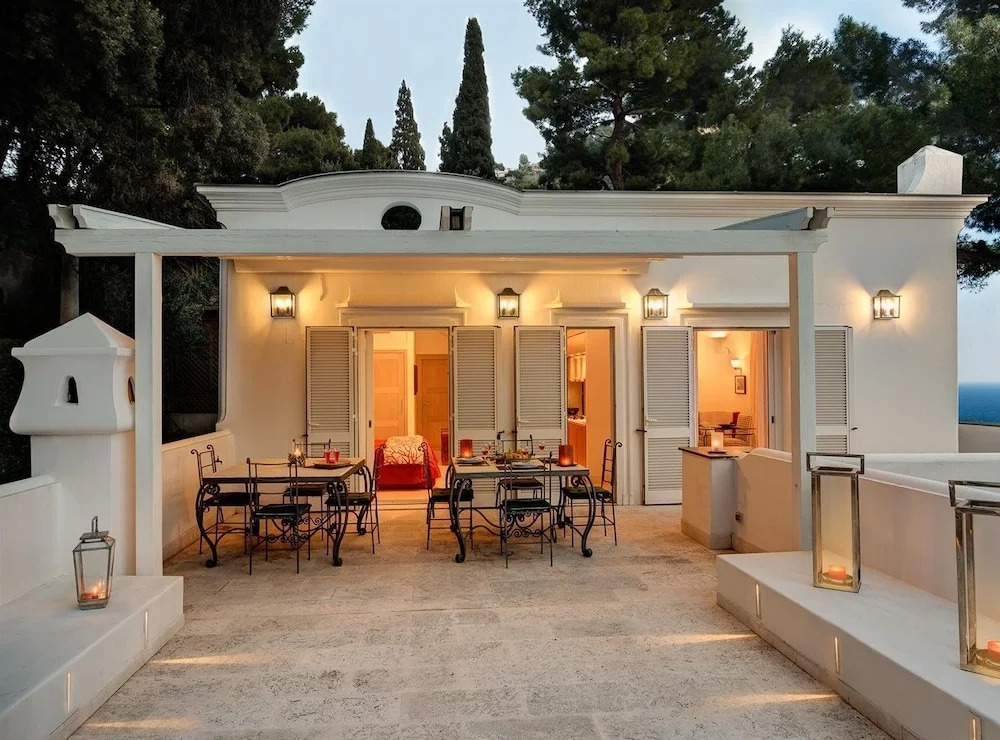 Villa Bougainvillea