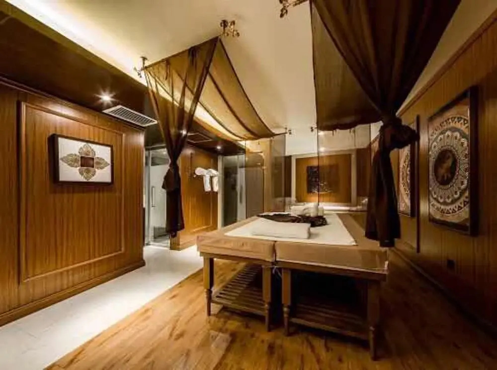 Seine House