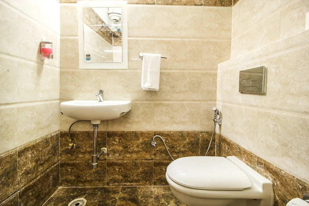 FabHotel Evergreen