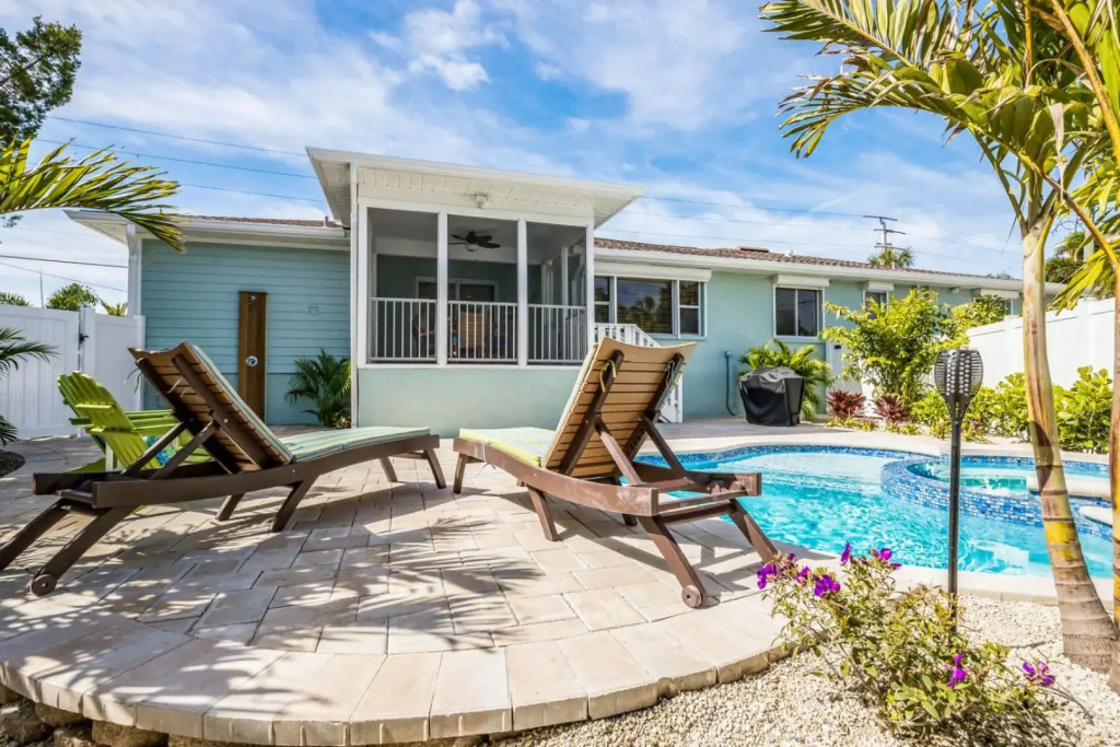 Royal Palm - 5701 Holmes Blvd Unit A