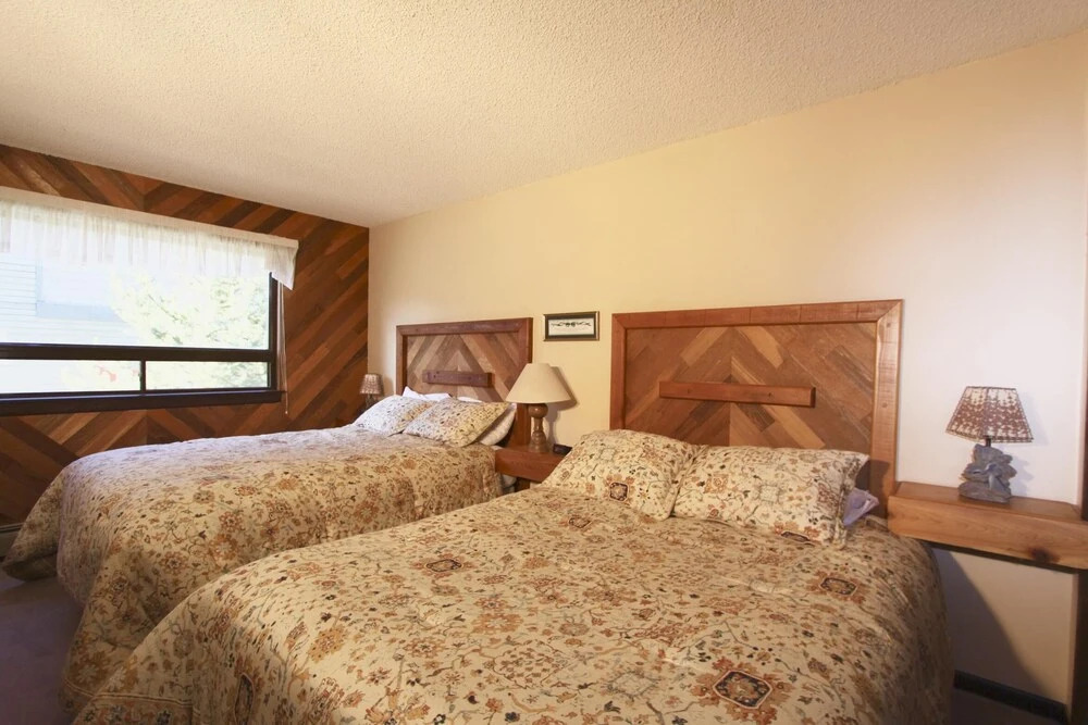 Meadow Ridge Court 5 Unit 3 2 Bedroom Condo