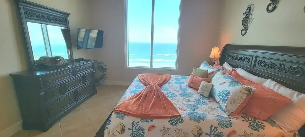 Sapphire 1706 3 Bedroom Home by RedAwning