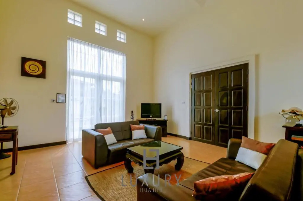 Bali Style 2 Bedroom Villa with Pool - B99