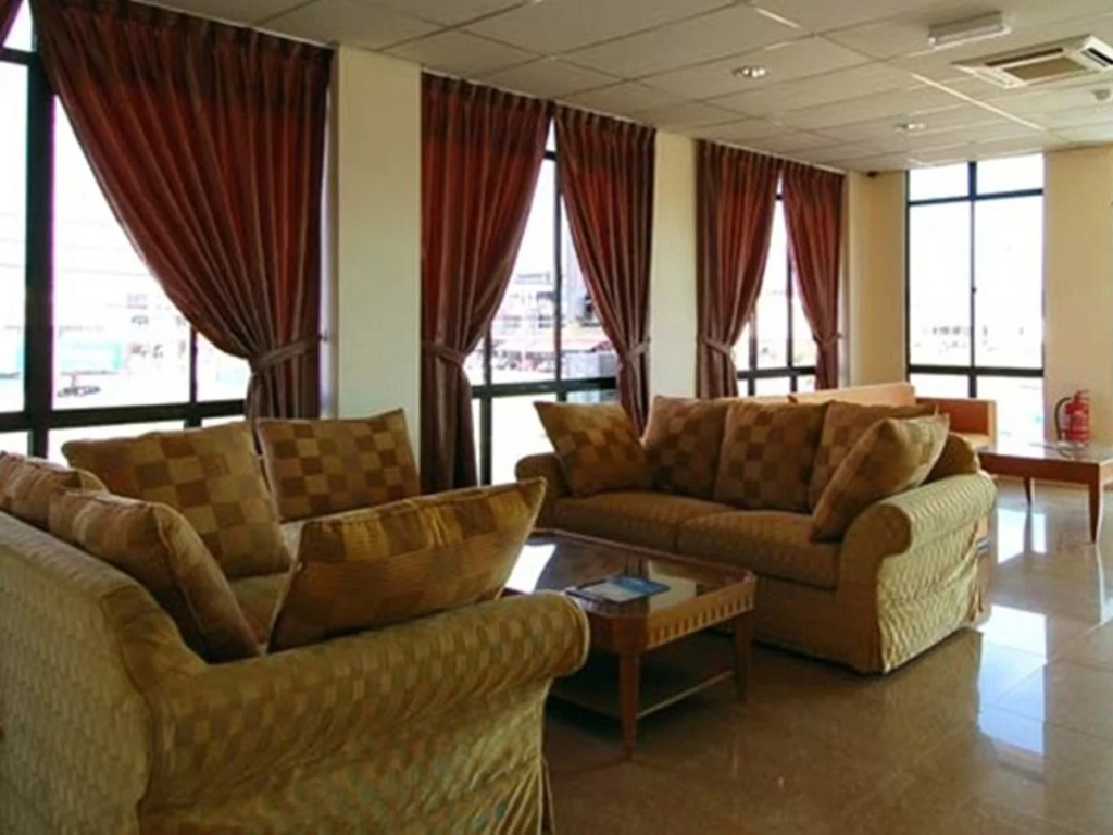 Aristo Hotel