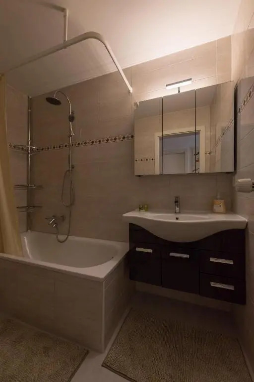 Muhusin Apartments