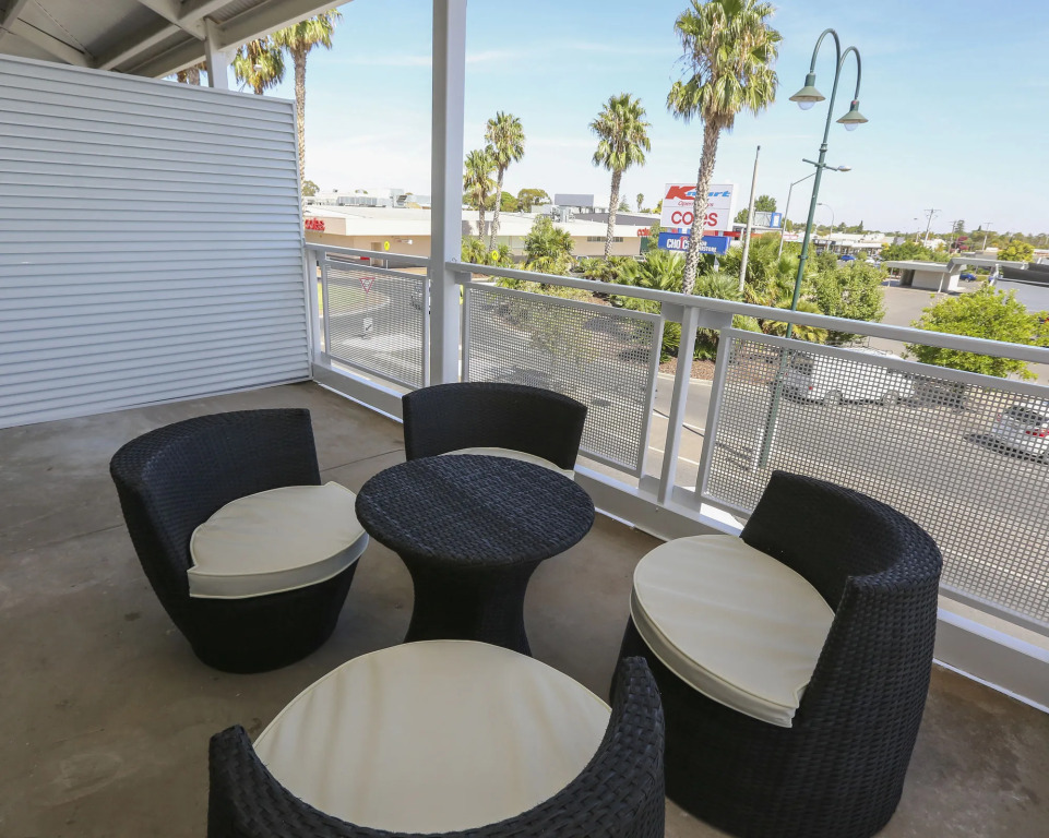 Indulge Apartments - CBD